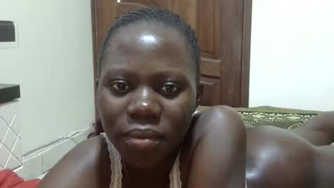 Snapshot of sweet_sharon01 chatting on 09.10.25 Sharon online show from 09.10.25