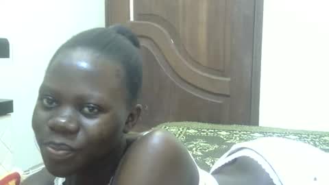 Snapshot of sweet_sharon01 chatting on 09.14.25 Sharon online show from 09.14.25