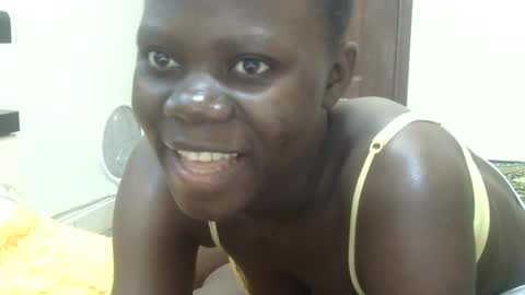 Snapshot of sweet_sharon01 chatting on 09.15.25 Sharon online show from 09.15.25