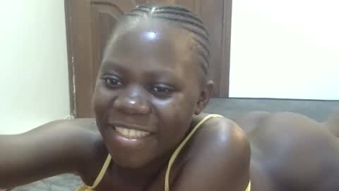 Snapshot of sweet_sharon01 chatting on 09.21.25 Sharon online show from 09.21.25