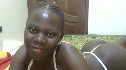 Snapshot of sweet_sharon01 chatting on 09.30.25 Sharon online show from 09.30.25