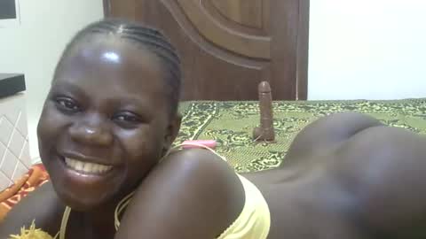 Snapshot of sweet_sharon01 chatting on 10.01.25 Sharon online show from 10.01.25