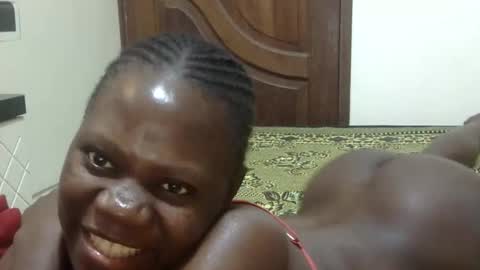 Snapshot of sweet_sharon01 chatting on 10.02.25 Sharon online show from 10.02.25