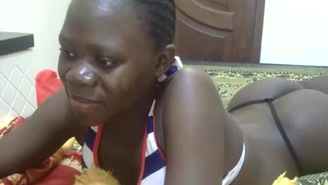 Snapshot of sweet_sharon01 chatting on 10.17.25 Sharon online show from 10.17.25