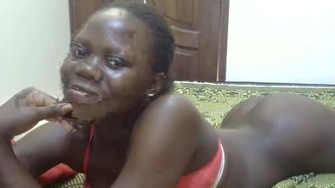 Snapshot of sweet_sharon01 chatting on 10.27.25 Sharon online show from 10.27.25