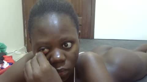 Snapshot of sweet_sharon01 chatting on 11.23.25 Sharon online show from 11.23.25