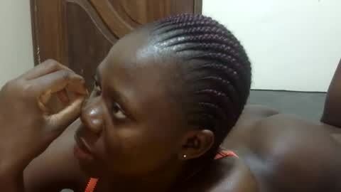 Snapshot of sweet_sharon01 chatting on 11.26.25 Sharon online show from 11.26.25