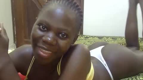 Snapshot of sweet_sharon01 chatting on 12.02.25 Sharon online show from 12.02.25