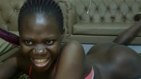 Snapshot of sweet_sharon01 chatting on 12.13.25 Sharon online show from 12.13.25