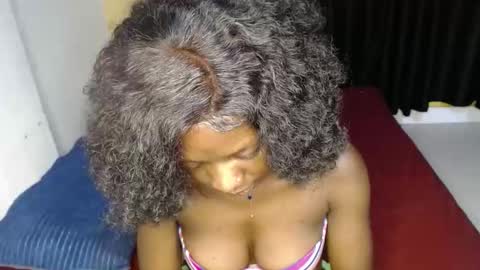 ellanah Tracie online show from 11.26.25