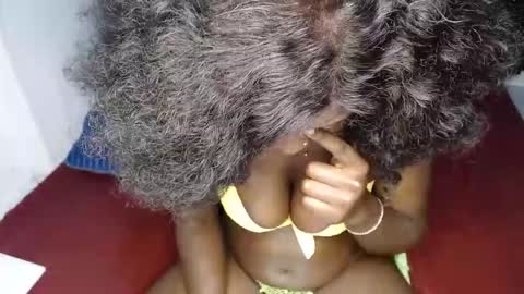 ellanah Tracie online show from 02.15.26