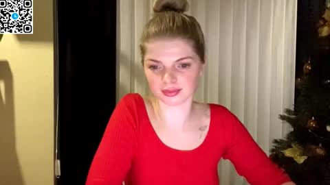 Snapshot of sweet_sinn_ chatting on 01.15.26 Mira online show from 01.15.26