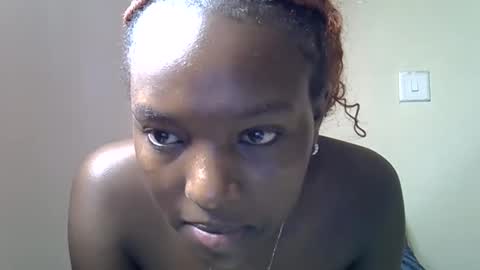 sweet_strawberina online show from 03.30.26
