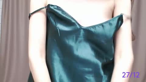 Snapshot of sweet_sweet_angel chatting on 12.27.24 Angel online show from 12.27.24