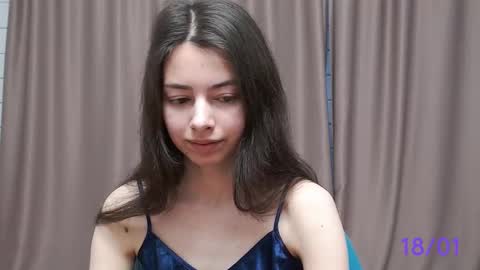 Snapshot of sweet_sweet_angel chatting on 01.18.25 Angel online show from 01.18.25