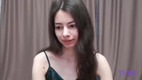 Snapshot of sweet_sweet_angel chatting on 02.11.25 Angel online show from 02.11.25