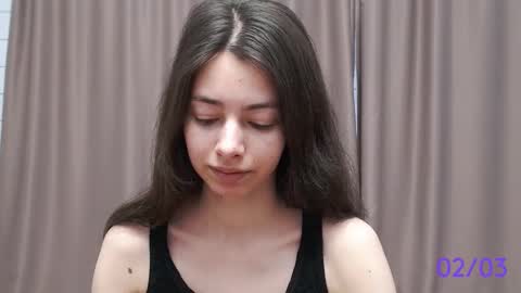 Snapshot of sweet_sweet_angel chatting on 03.02.25 Angel online show from 03.02.25