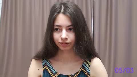 Snapshot of sweet_sweet_angel chatting on 03.05.25 Angel online show from 03.05.25
