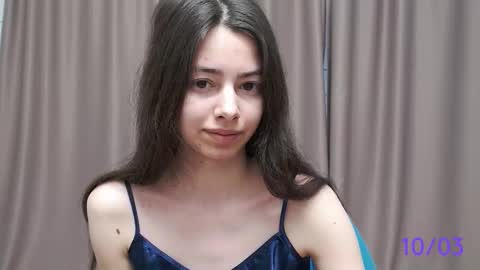 Snapshot of sweet_sweet_angel chatting on 03.10.25 Angel online show from 03.10.25