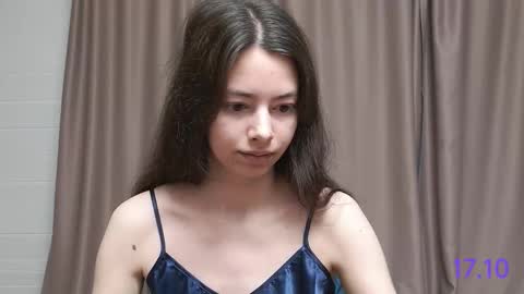 Snapshot of sweet_sweet_angel chatting on 10.17.25 Angel online show from 10.17.25