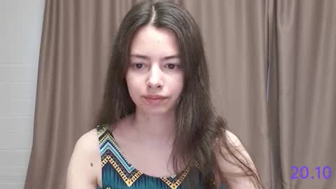 Snapshot of sweet_sweet_angel chatting on 10.20.25 Angel online show from 10.20.25