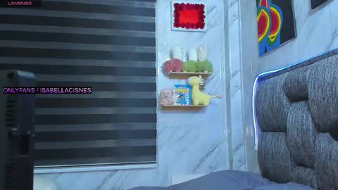 Isabella online show from 11.17.25