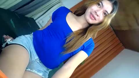 Snapshot of sweet_trexie chatting on 04.24.26 sweet_trexie online show from 04.24.26