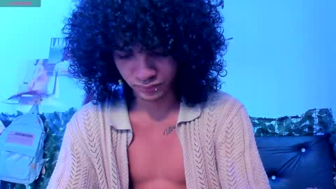 Snapshot of sweet_vond chatting on 12.02.24 Steven independent model online show from 12.02.24