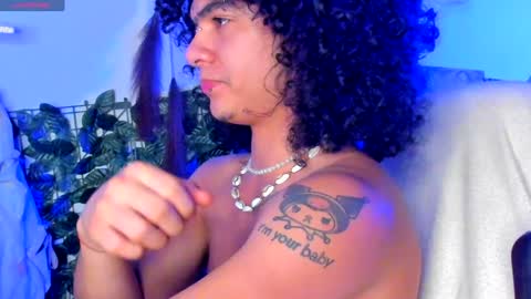 Snapshot of sweet_vond chatting on 01.25.25 Steven independent model online show from 01.25.25