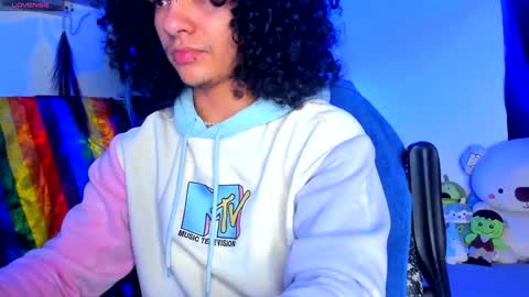 Snapshot of sweet_vond chatting on 02.07.25 Steven independent model online show from 02.07.25