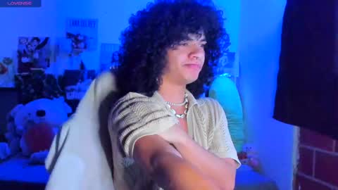 Snapshot of sweet_vond chatting on 03.07.25 Steven independent model online show from 03.07.25