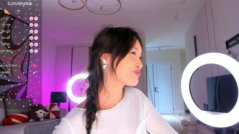 Snapshot of sweet_yasu chatting on 12.18.24 Yasu online show from 12.18.24