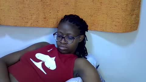 sweet_zarah online show from 03.10.26