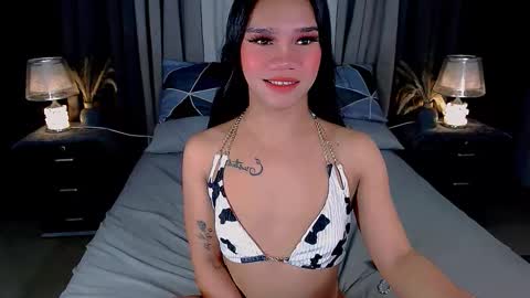 Snapshot of sweet_zoey12 chatting on 09.21.25 bea takashi online show from 09.21.25