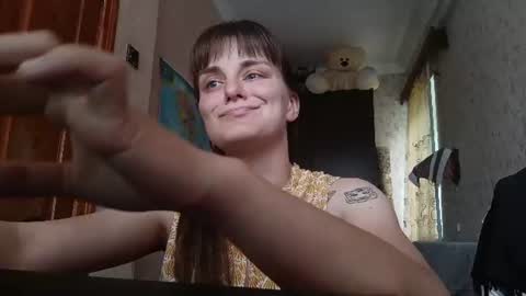Snapshot of sweetalina13 chatting on 06.15.26 sweetalina13 online show from 06.15.26