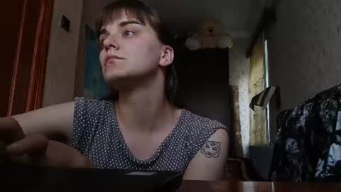 Snapshot of sweetalina13 chatting on 06.18.26 sweetalina13 online show from 06.18.26