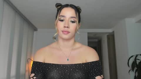 Camila online show from 03.05.25