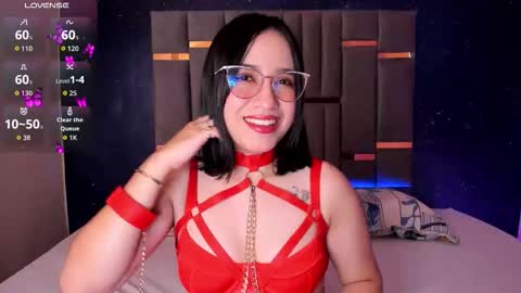 Annie online show from 11.30.25