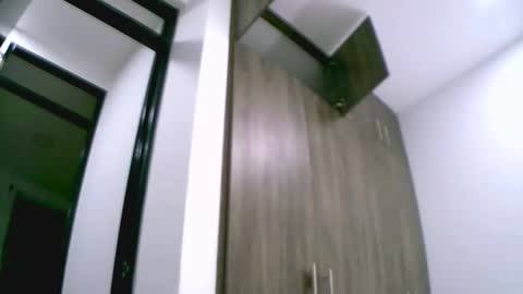 sweetapril_1991 online show from 10.24.25