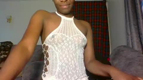 Snapshot of sweetass_02 chatting on 12.24.24 bianca online show from 12.24.24
