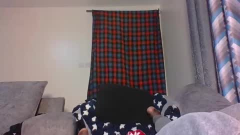 Snapshot of sweetass_02 chatting on 01.13.25 bianca online show from 01.13.25