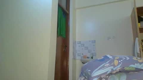 Snapshot of sweetass_02 chatting on 10.11.25 bianca online show from 10.11.25
