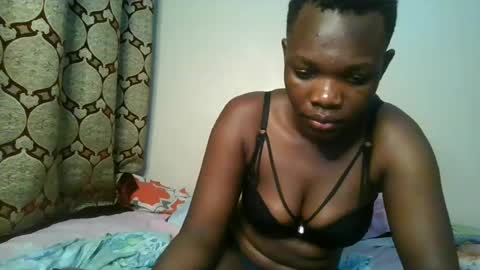 Snapshot of sweetassbabe20 chatting on 06.18.26 Sweetass online show from 06.18.26