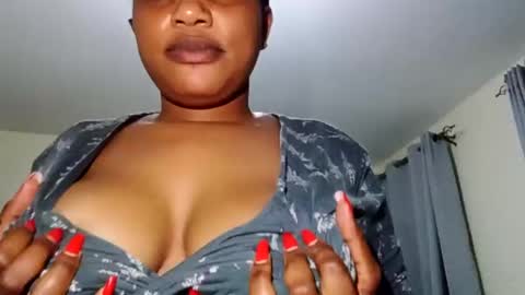 Snapshot of sweetateka chatting on 01.23.25 Sweetateka online show from 01.23.25