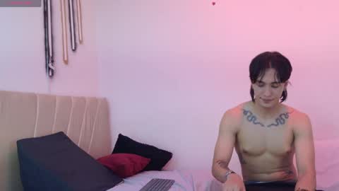 sweetauracouple online show from 05.11.26