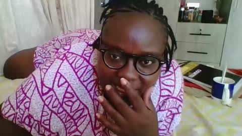 Snapshot of sweetblacklady chatting on 02.03.26 MELVIN online show from 02.03.26