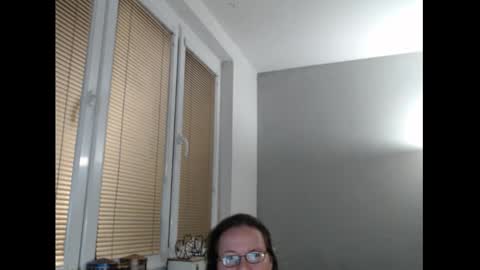 Sweetboobs85h online show from 03.10.26