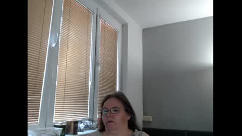 Snapshot of sweetboobs85h chatting on 06.12.26 Sweetboobs85h online show from 06.12.26