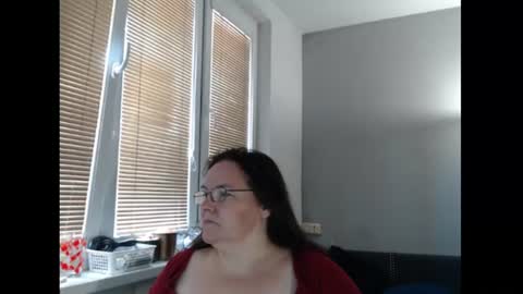 Snapshot of sweetboobs85h chatting on 06.18.26 Sweetboobs85h online show from 06.18.26