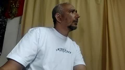 sweetcuervo independent model online show from 12.29.24